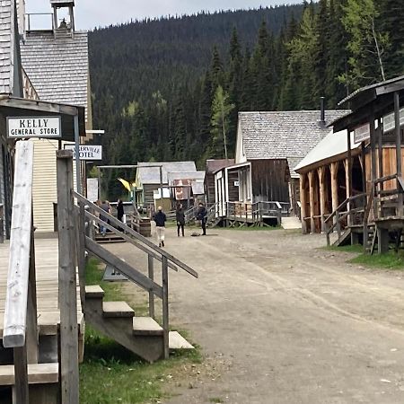 St. George Hotel Barkerville ภายนอก รูปภาพ