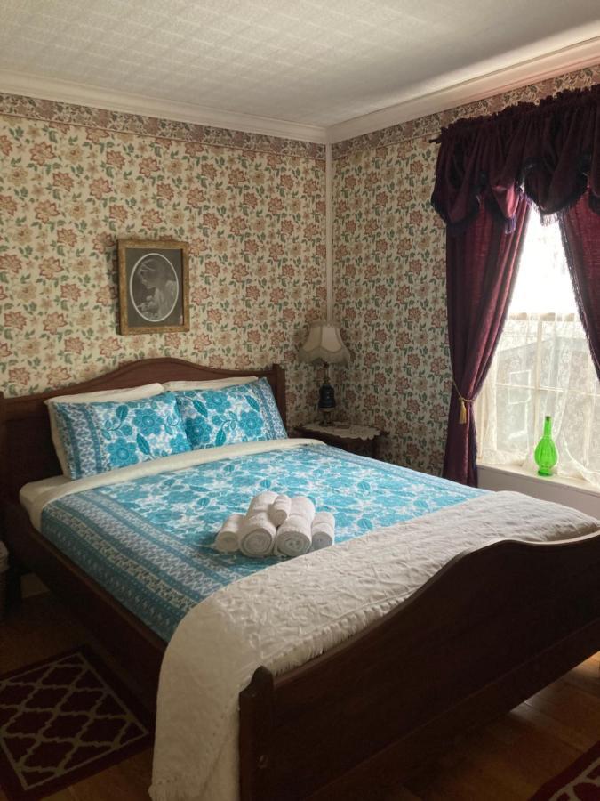 St. George Hotel Barkerville ภายนอก รูปภาพ