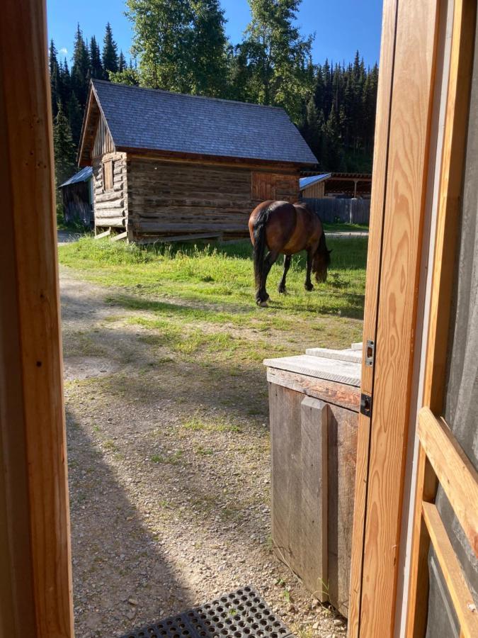 St. George Hotel Barkerville ภายนอก รูปภาพ